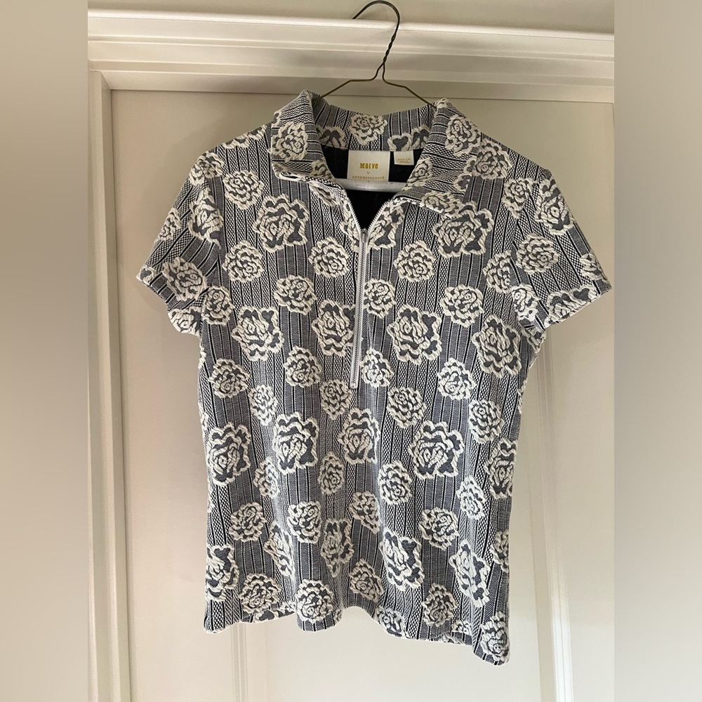 MAEVE FLORAL JACQUARD ZIP-UP SHORT-SLEEVE POLO JUMPER Medium
